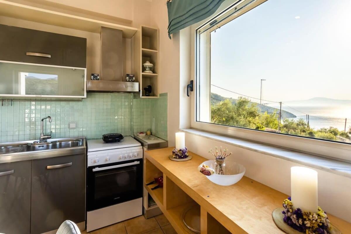 Kitries Summer Getaway - Eden Comfy Suite Kitriaí Buitenkant foto