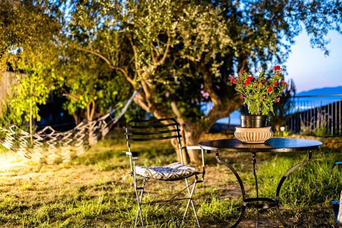 Kitries Summer Getaway - Eden Comfy Suite Kitriaí Buitenkant foto